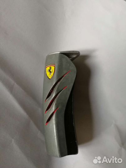 Зажигалка ферари