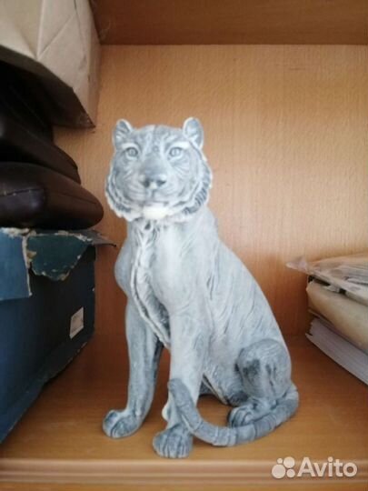 Статуэтка тигр
