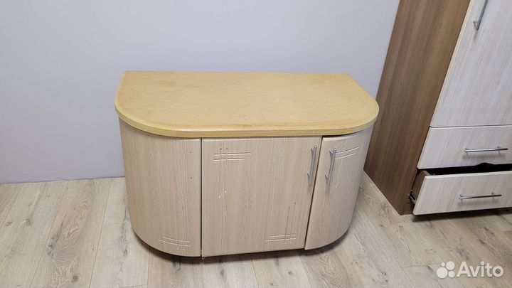 Тумба под игрушки либо тв