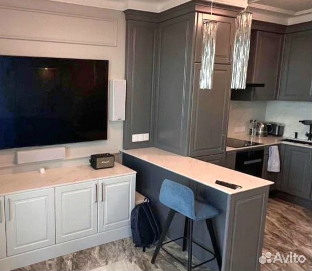 Кухня с барной