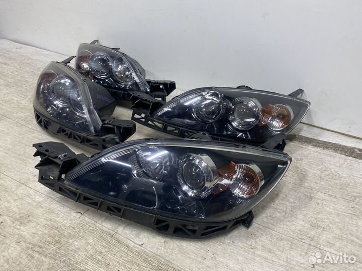 Фара Mazda 3 BK хэтчбек