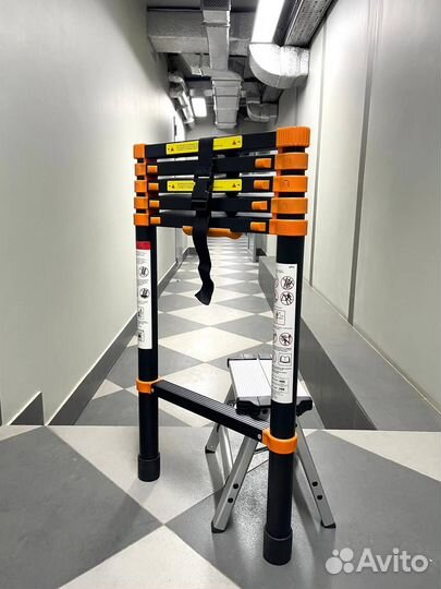 Лестница телескопическая усиленная Raybe S+ 2.3м