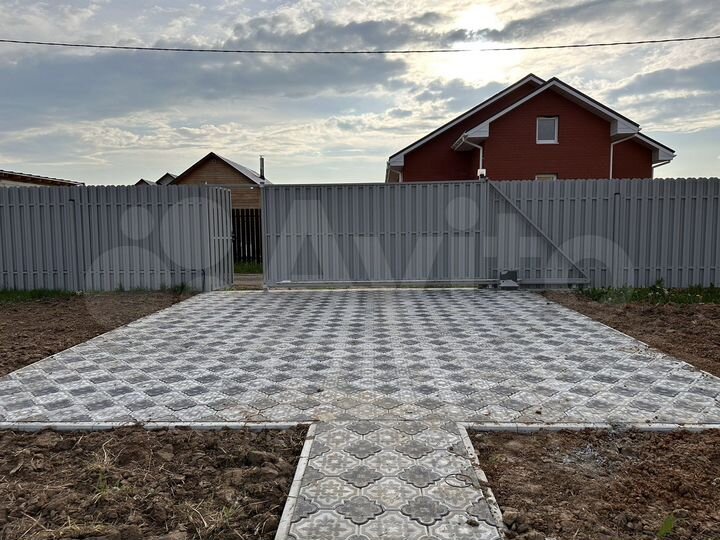 Дом 172 м² на участке 9 сот.