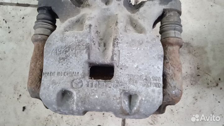 Суппорт задний mazda 3 bm bn