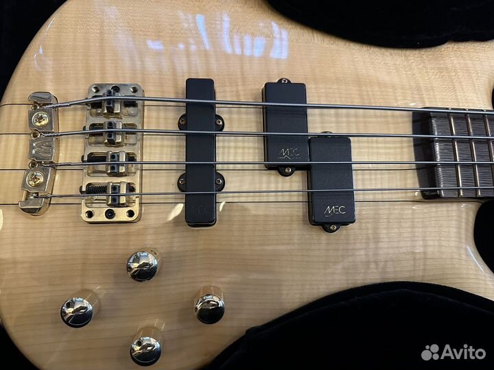 Бас гитара warwick