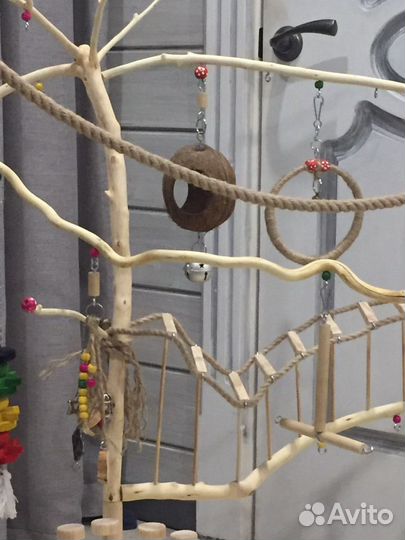 Игровой стенд для попугая