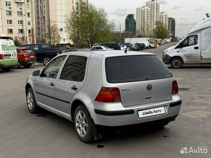 Volkswagen Golf 1.4 МТ, 1998, 253 000 км