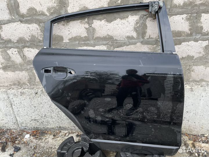 Дверь задняя правая Kia Rio 4 X-line 2017-2019