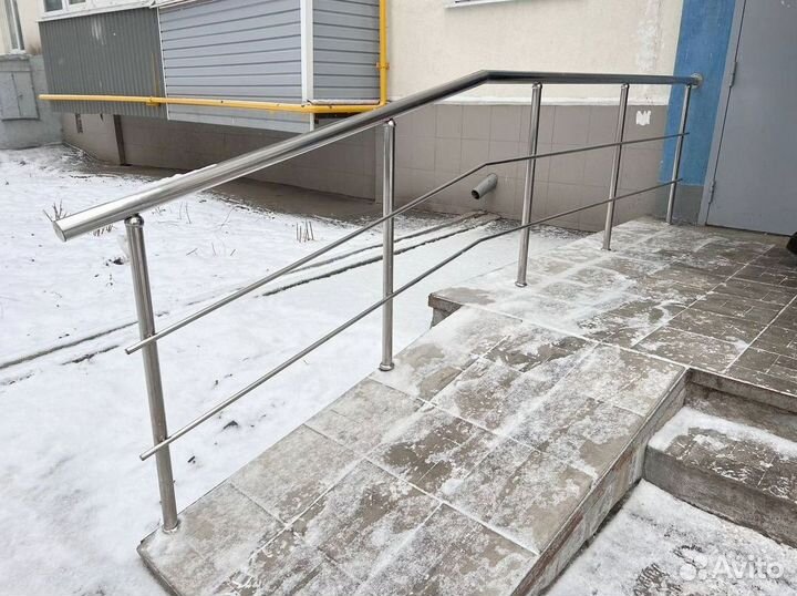 Перила на пандус
