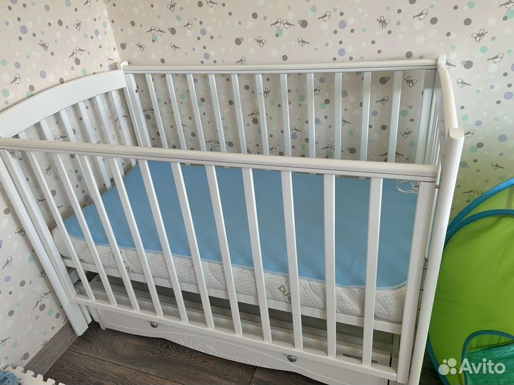 Кровать детская с маятником и ящиком