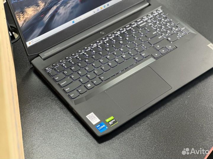 Игровой ноутбук новый i5-11пок с gtx 1650