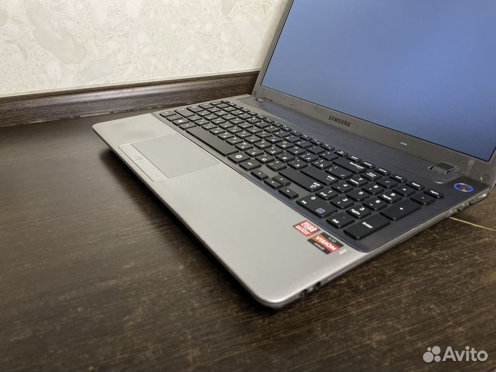 Мощный ноутбук Samsung 4 ядра
