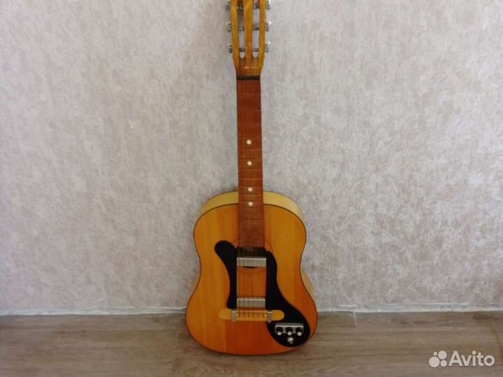Гитара времен ссср(76г)