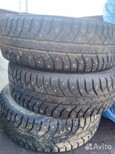 Bridgestone Ice Cruiser 7000 235/65 R17