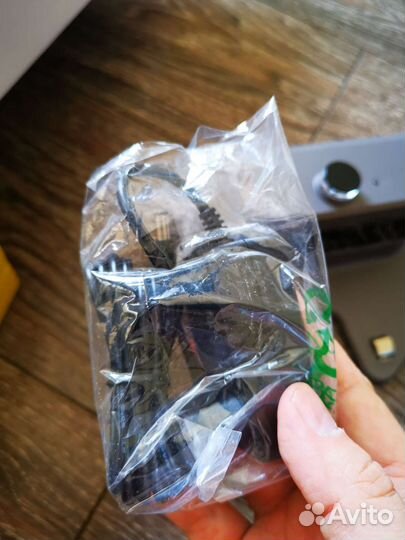 Новый робот-пылесос с турбощёткой 