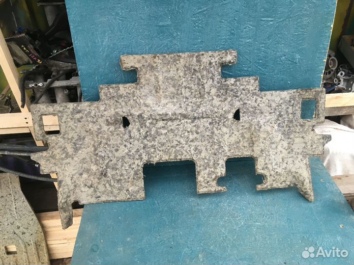 Шумоизоляция Mitsubishi Outlander CW5W 4B12 7260A2