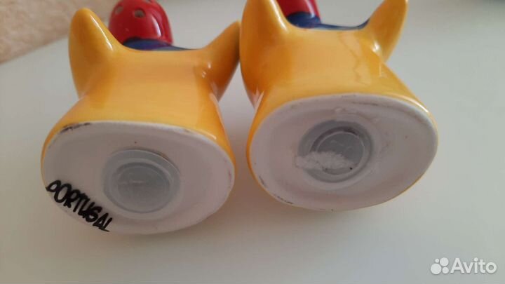 Солонка и перечница из фарфора Португалия