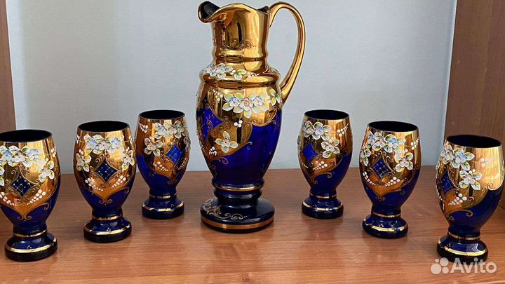 Графин со стаканами