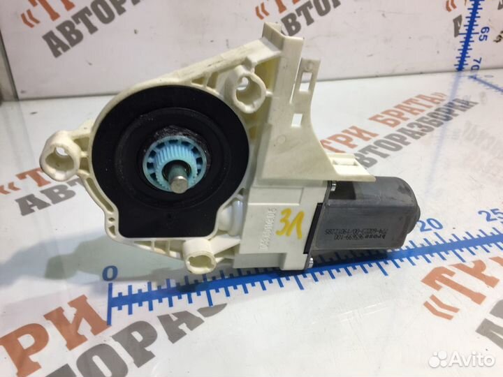 Моторчик стеклоподъемника задний левый Лев