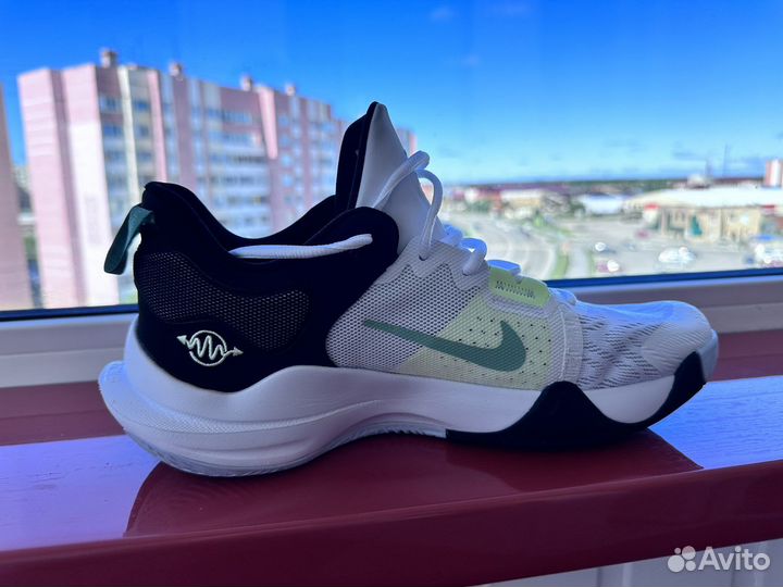 Кроссовки Nike