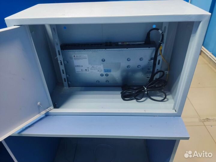 Сетевой коммутатор + блок бесперебойного питания