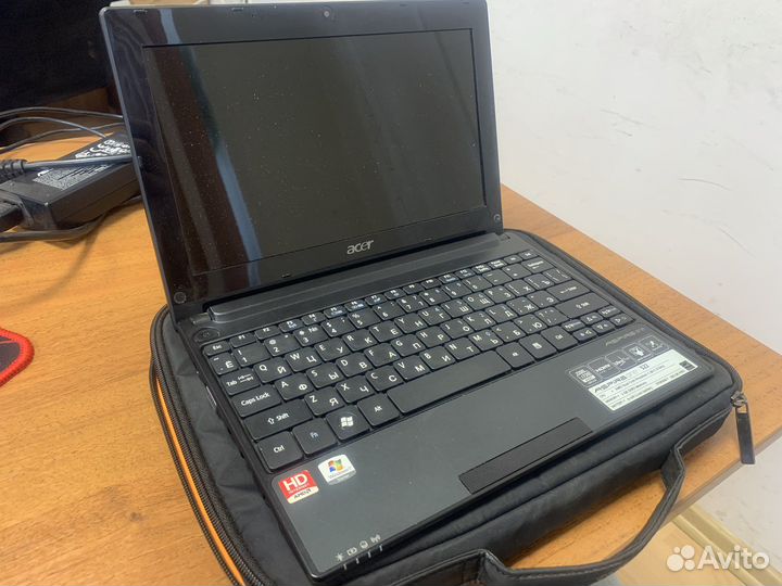 Нетбук Acer Aspire one