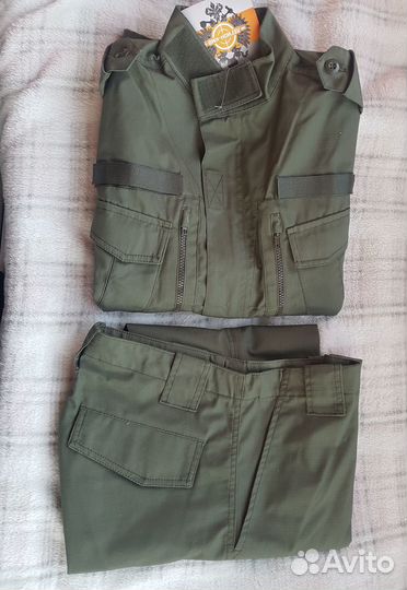 Камуфляжный костюм женский