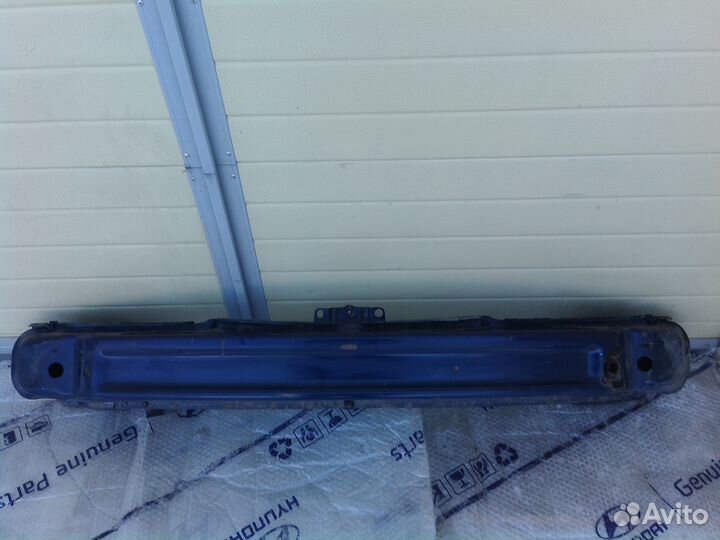 Рено Лагуна 2 усилитель переднего бампера