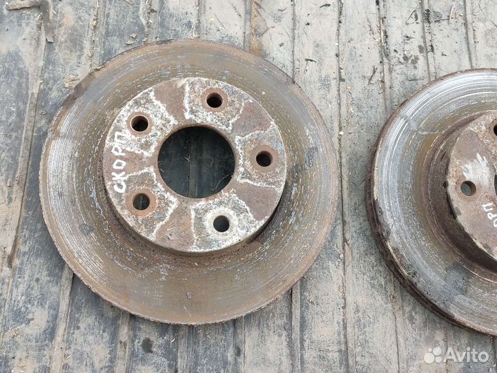 Тормозной диск Форд Скорпио 1