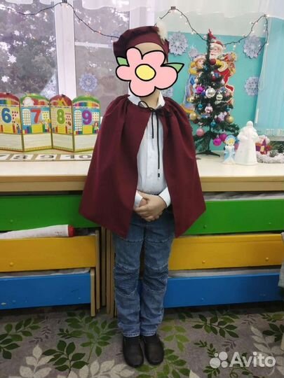 Берет и накидка