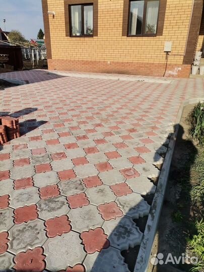 Укладка тротуарной плитки, брусчатки