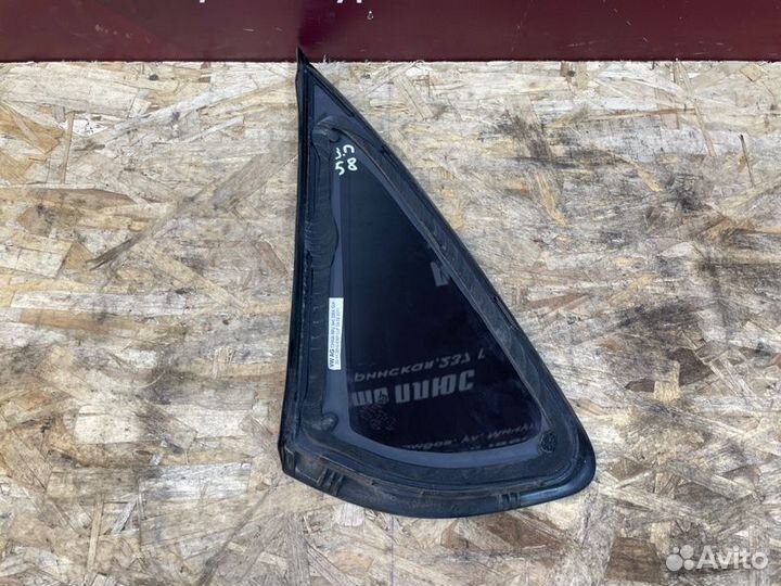 Форточка кузова задняя правая Volkswagen Polo