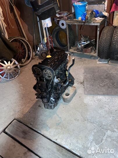 Двигатель C18SED