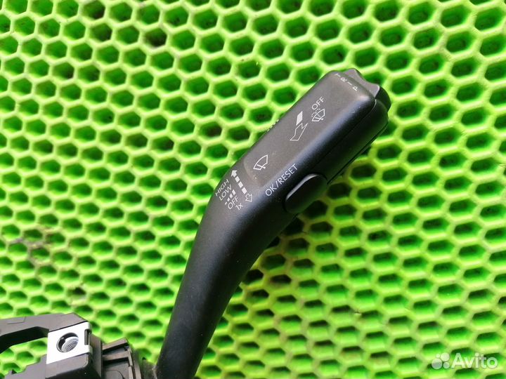 Подрулевой переключатель на Шкода Октавия А5 04-13