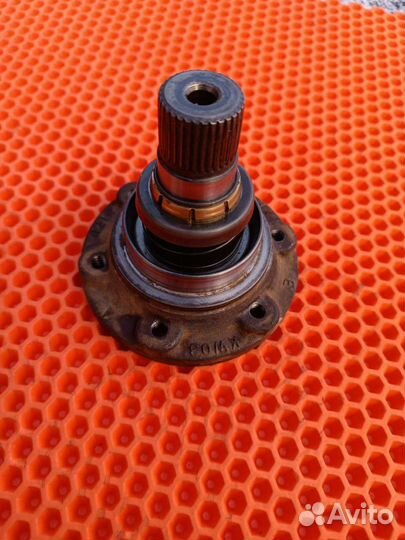 Фланец привода МКПП VAG 02T409343A