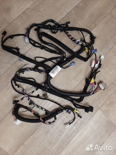 Жгуты проводов Vesta SW Cross Люкс престиж