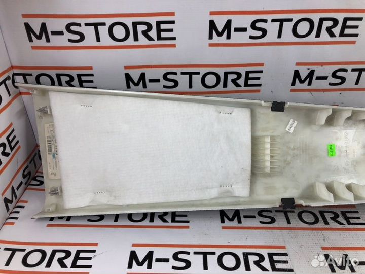 Обшивка стойки левая Mercedes-Benz M-Class W164