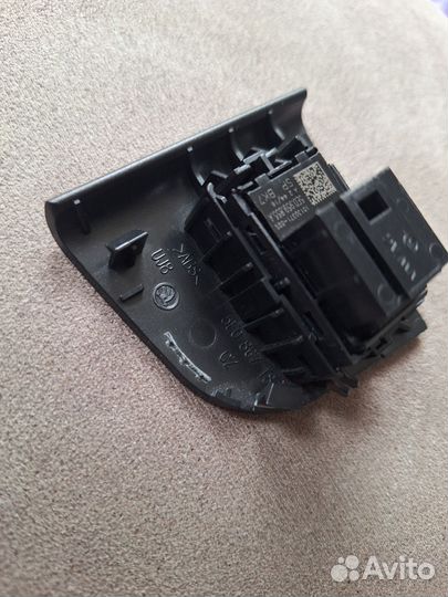 Кнопка стеклоподъемника переднего правого