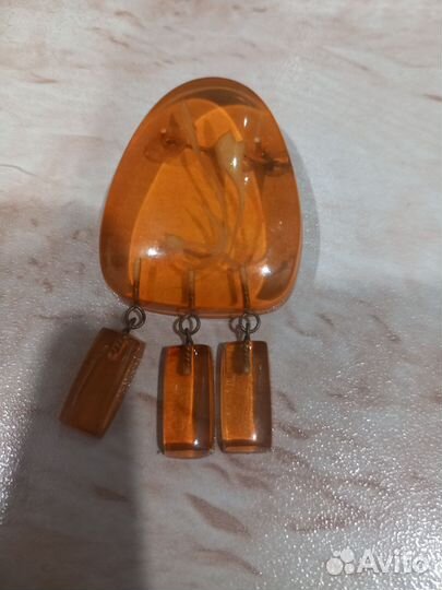 Винтажная брошь