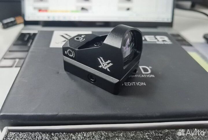 Коллиматорный прицел vortex viper RED DOT (6 MOA)
