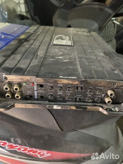 Автомобильный усилитель звука