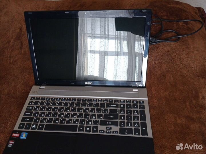 Ноутбук Acer v3-551g-10466G75Makk