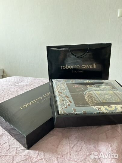 В доставке Постельное новое Roberto Cavalli сатин