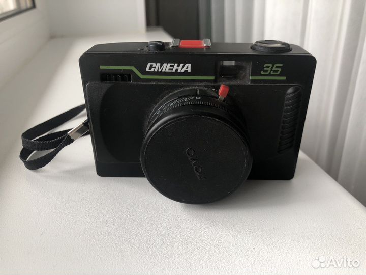 Плёночный фотоаппарат смена