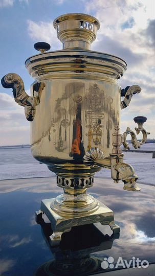 Самовар старинный с медалями Баташева