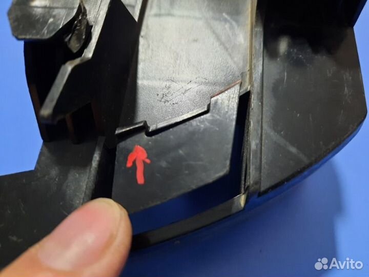 Кронштейн фонаря задний правый Тoyota Land Cruiser