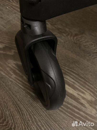 Новая коляска-автолюлька 4 в 1