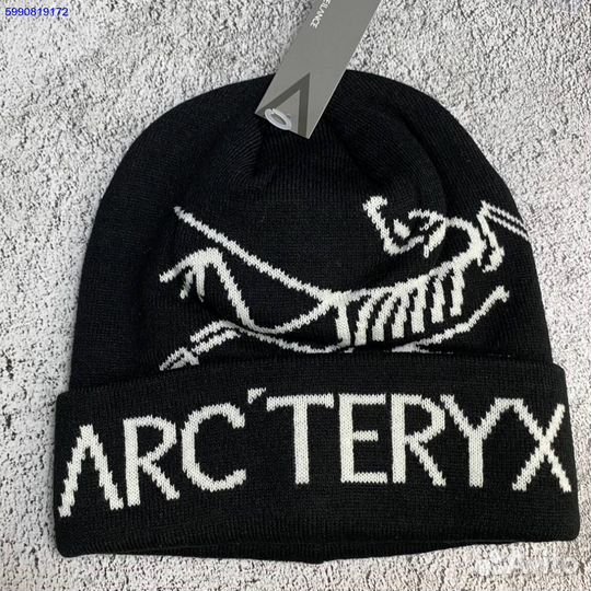 Шапка новая