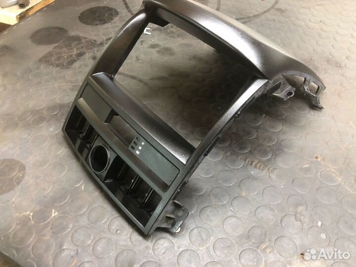 Рамка под магнитолу Hyundai-KIA Sorento 1