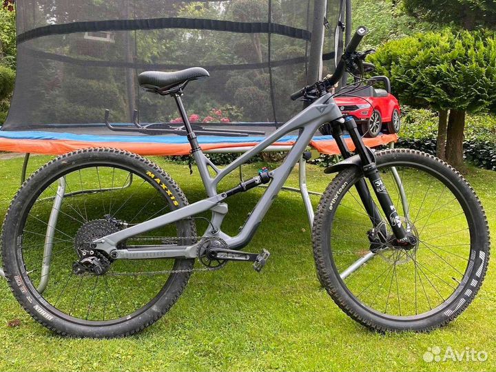 Двухподвес YT Jeffsy 29er Carbon